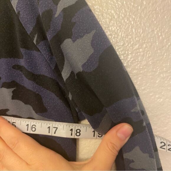 ATHLETA GIRL Cozy Cross Your Fingers Sweatshirt navy blue Camo modal XL 14 - Picture 8 of 10